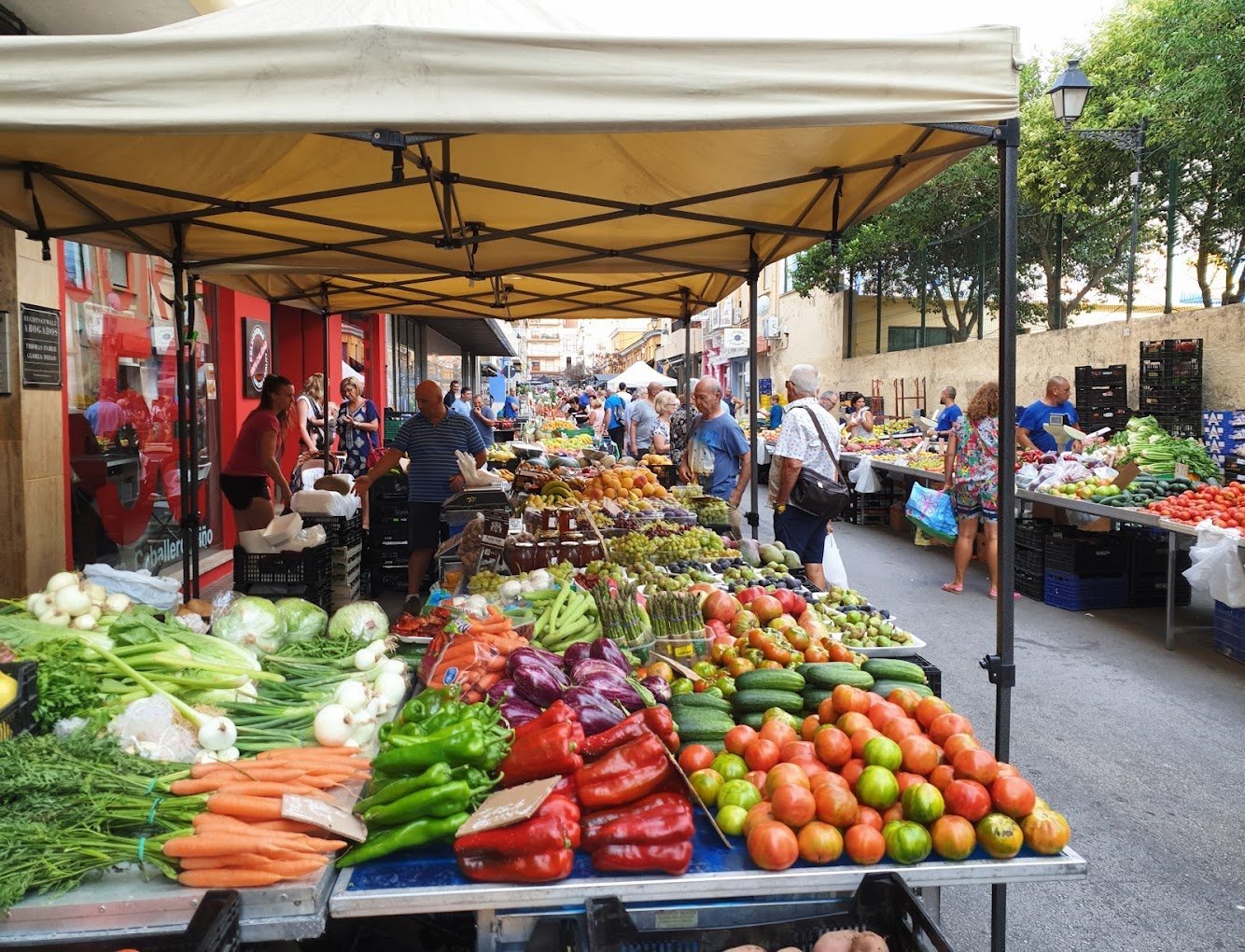 Friday market in Dénia