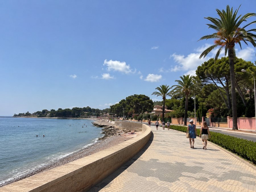 Les Rotes promenade beside the sea in Dénia
